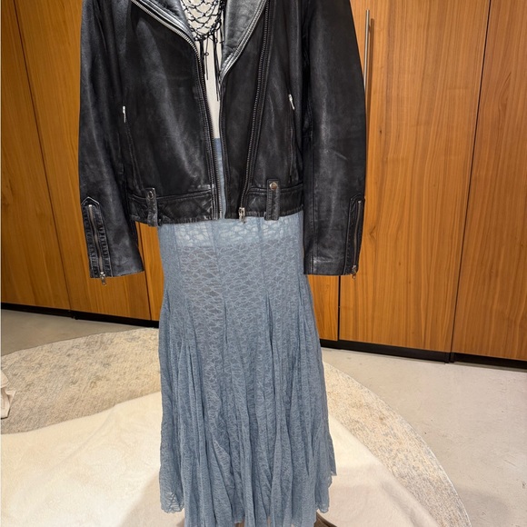 Free People Blue Lace Midi Skirt Size Small NWT - Picture 11 of 13